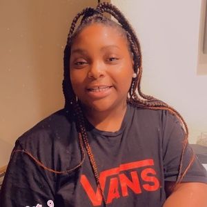 Meet your Posher, Mykira